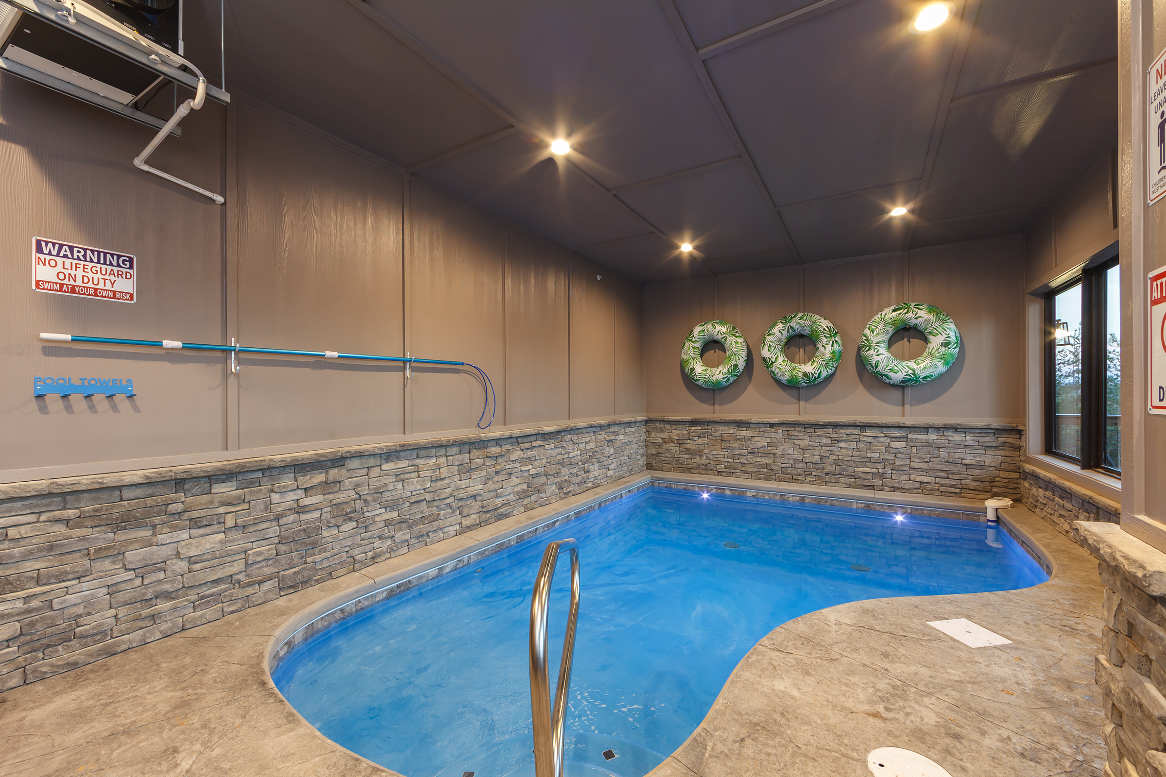 John Sevier, Tennessee, 37876, United States, 6 Bedrooms Bedrooms, ,8 BathroomsBathrooms,Residential,For Sale,2000346