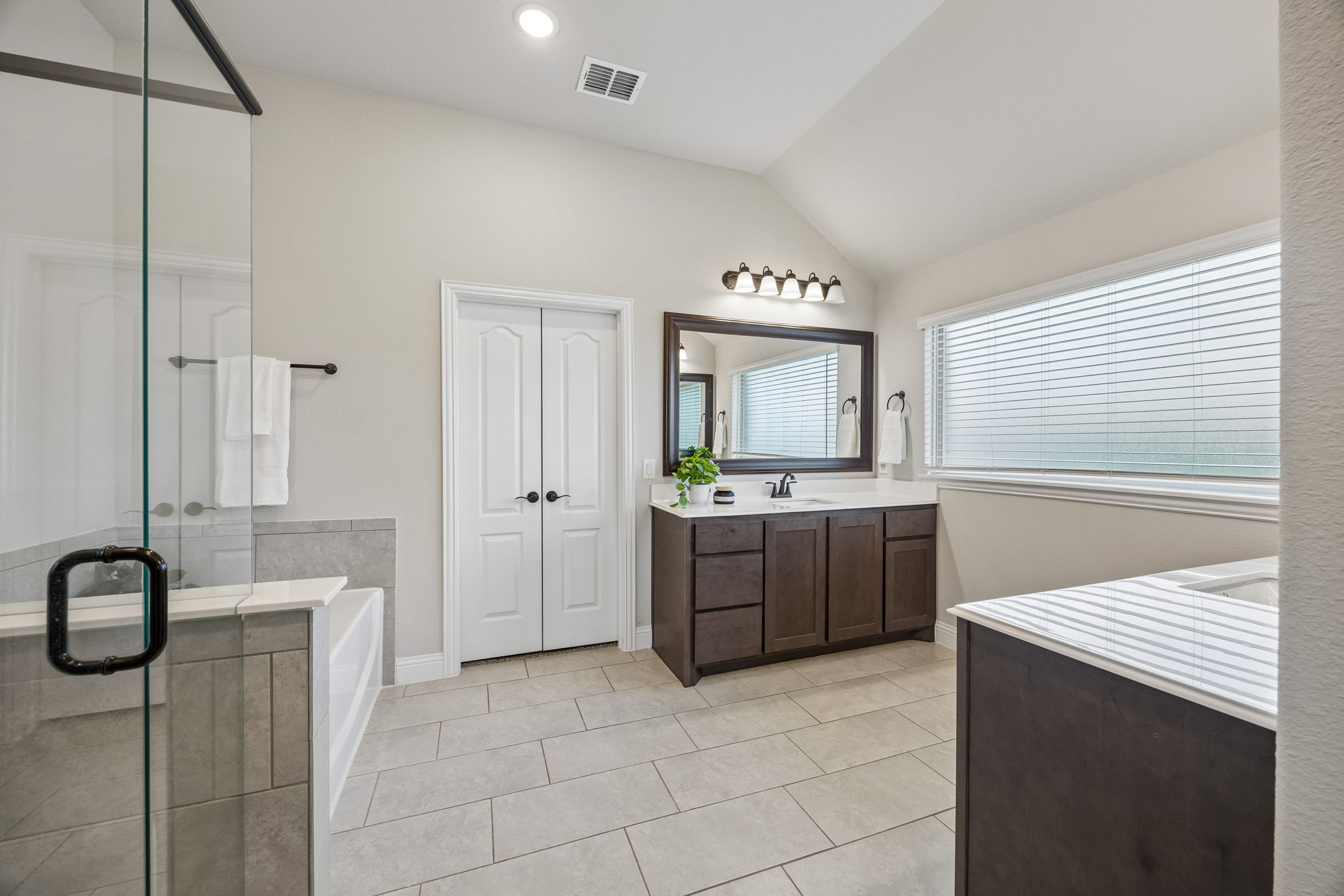  1005 Longbow Lane, Crowley, TX, 76036 - 物件實景