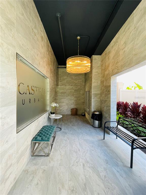 St Petersburg, Florida, 33701, United States, 2 Bedrooms Bedrooms, ,2 BathroomsBathrooms,Residential,For Sale,1889931