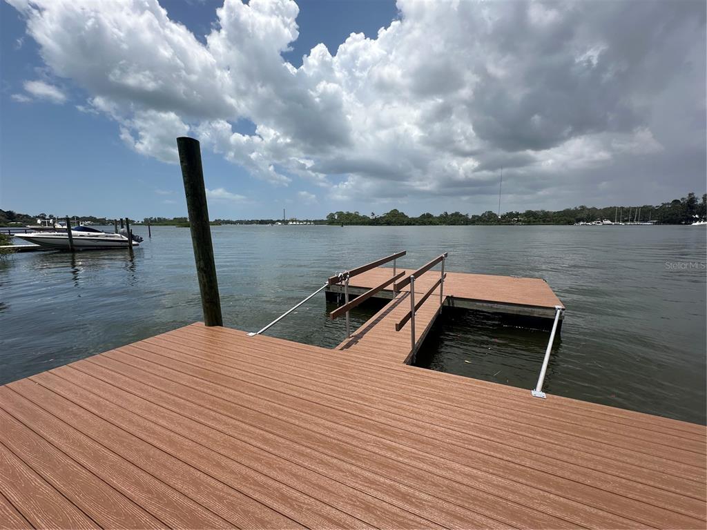 945 Bayshore Drive, Tarpon Springs, Florida, 34689, United States, 3 Bedrooms Bedrooms, ,2 BathroomsBathrooms,Residential,For Sale,945 Bayshore Drive,1675111