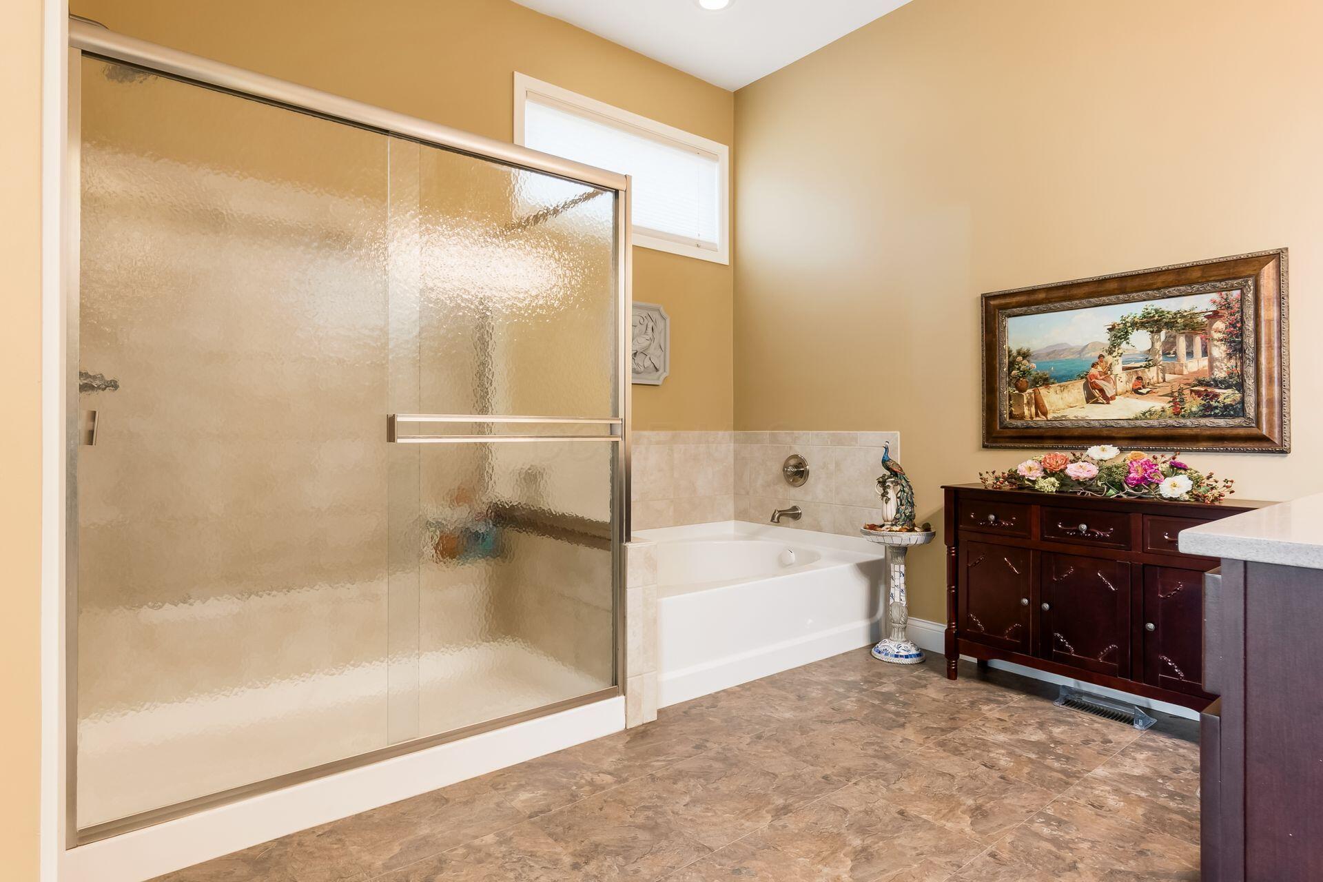 Delaware, Ohio, 43015, United States, 3 Bedrooms Bedrooms, ,2 BathroomsBathrooms,Residential,For Sale,1996799