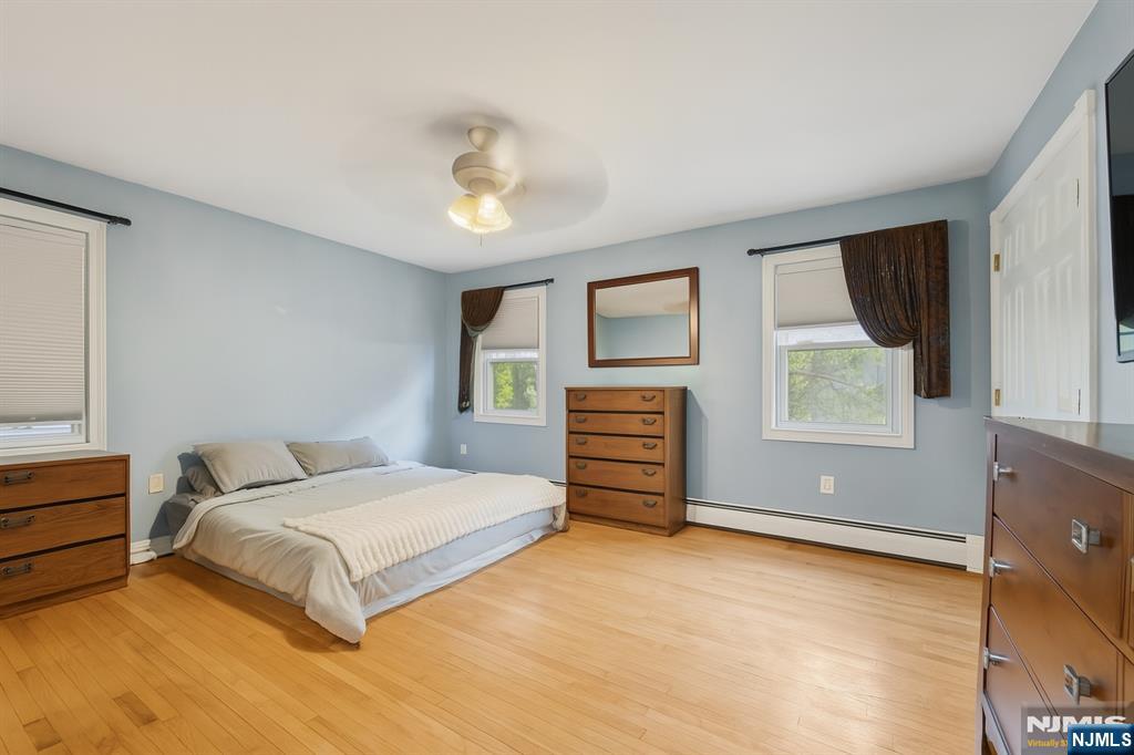 Hillsdale, New Jersey, 07642, United States, 5 Bedrooms Bedrooms, ,3 BathroomsBathrooms,Residential,For Sale,1885332