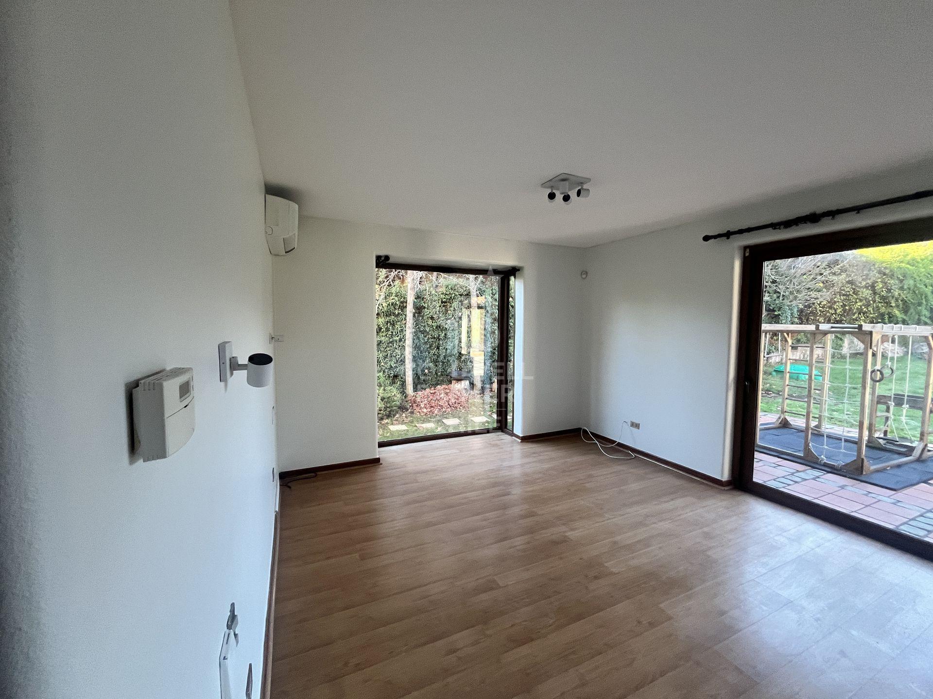 Lo Barnechea, Chile, 6 Bedrooms Bedrooms, ,6 BathroomsBathrooms,Residential,For Sale,1838824