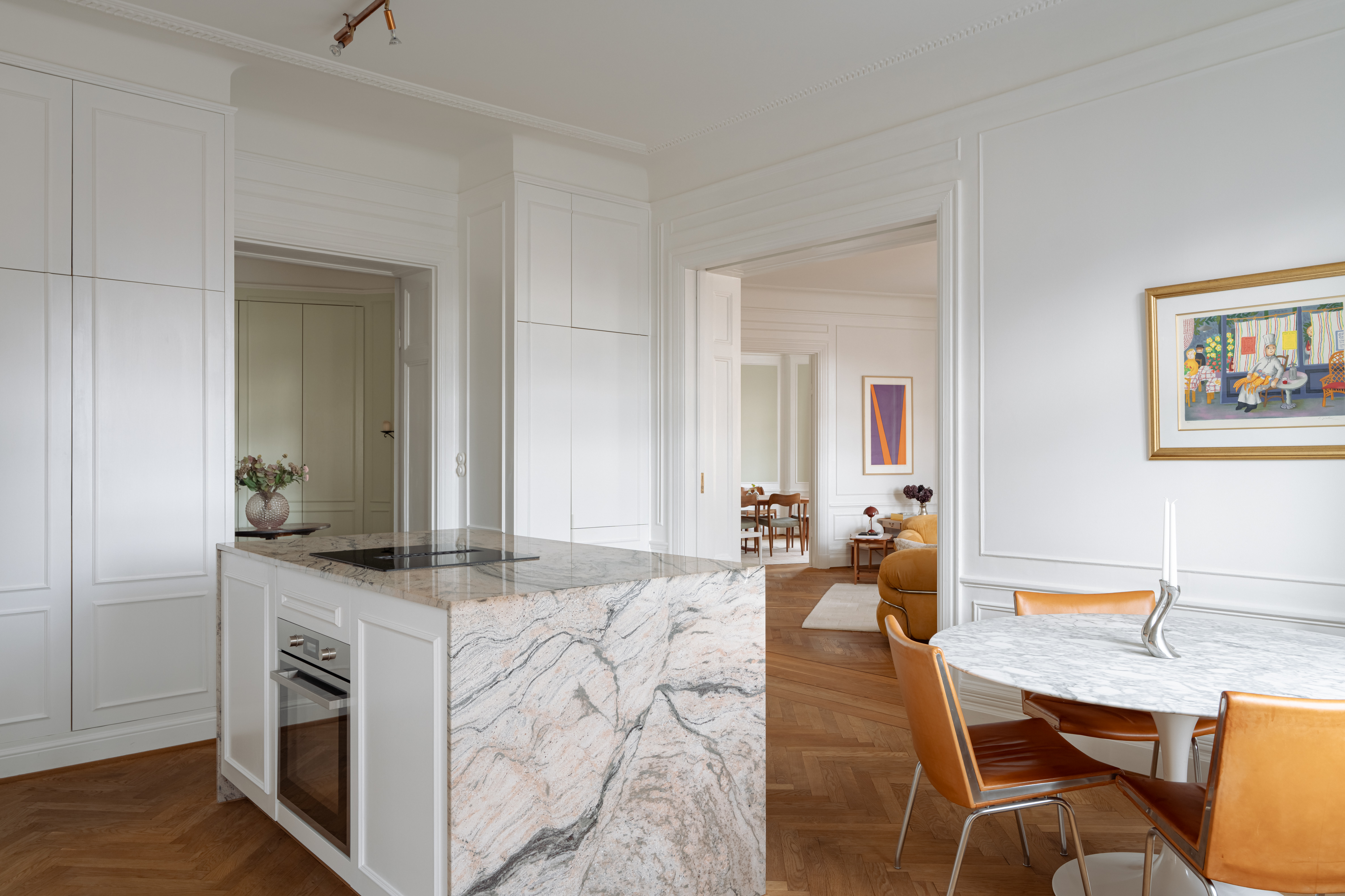  Elegant turn-of-the-century apartment in a prime elevated position - 物件實景