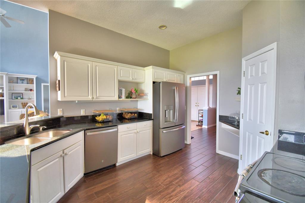 Winter Haven, Florida, 33881, United States, 5 Bedrooms Bedrooms, ,3 BathroomsBathrooms,Residential,For Sale,1752855
