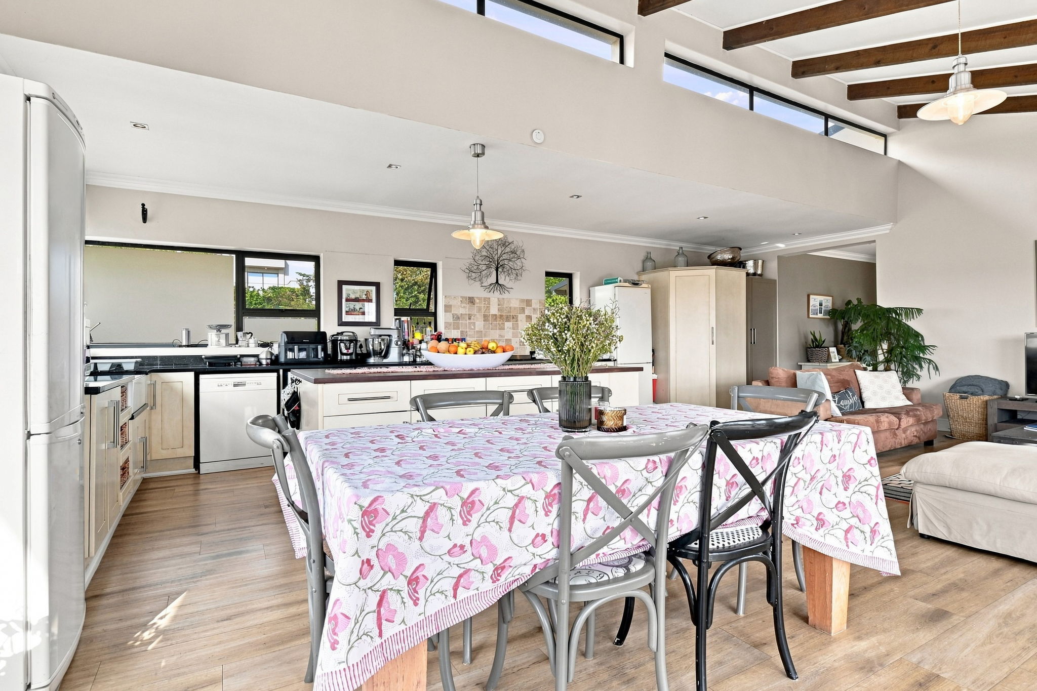  Space to Live. Room to Grow. A Lifestyle to Love in Stonehurst Mountain Estate - 物件實景