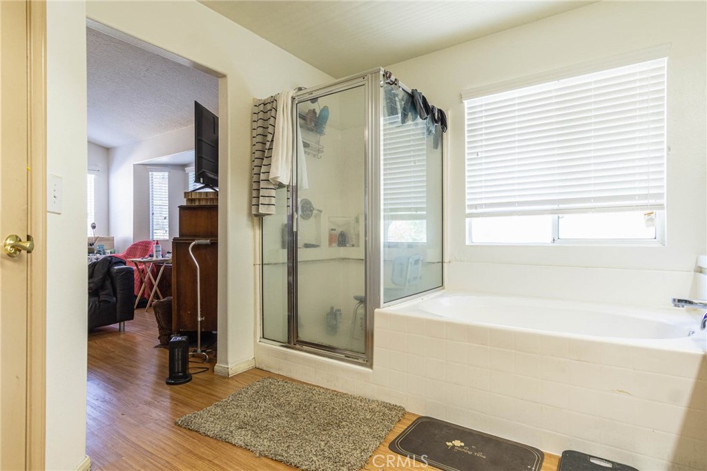 Apple Valley, California, 92308, United States, 4 Bedrooms Bedrooms, ,2 BathroomsBathrooms,Residential,For Sale,1974217