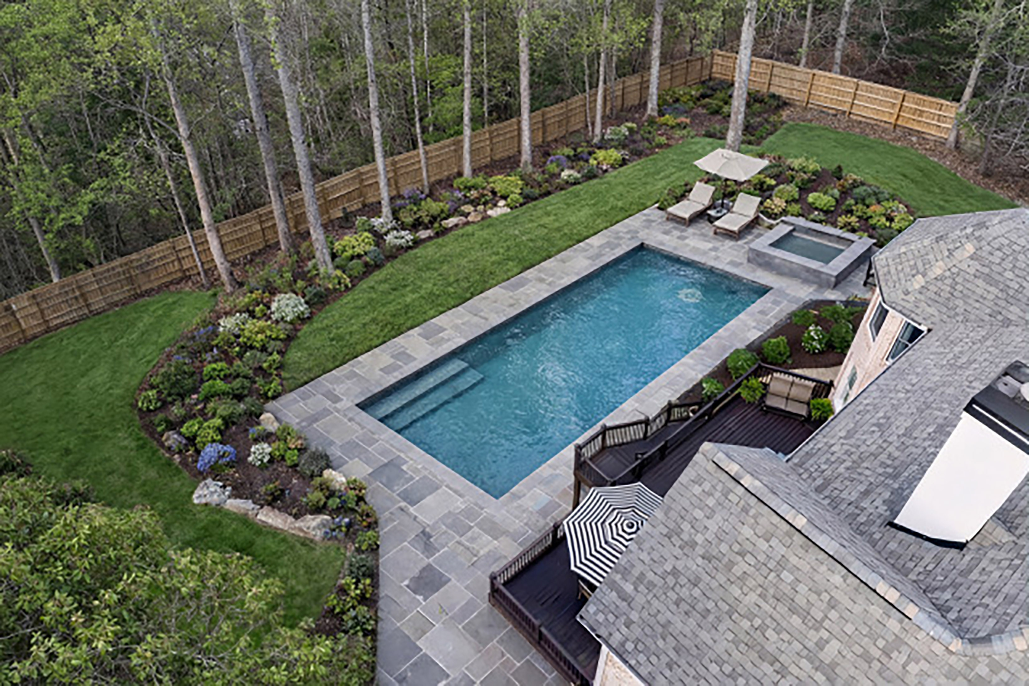  Meticulously Updated Milton Home - 物件實景