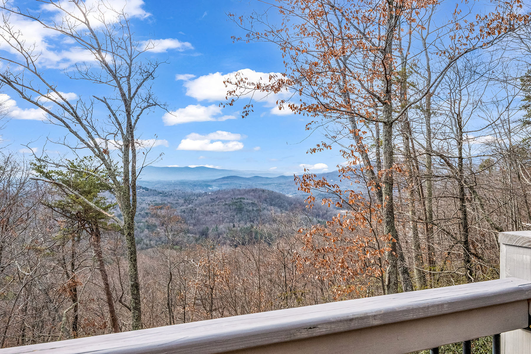  LAKE LURE - 物件實景