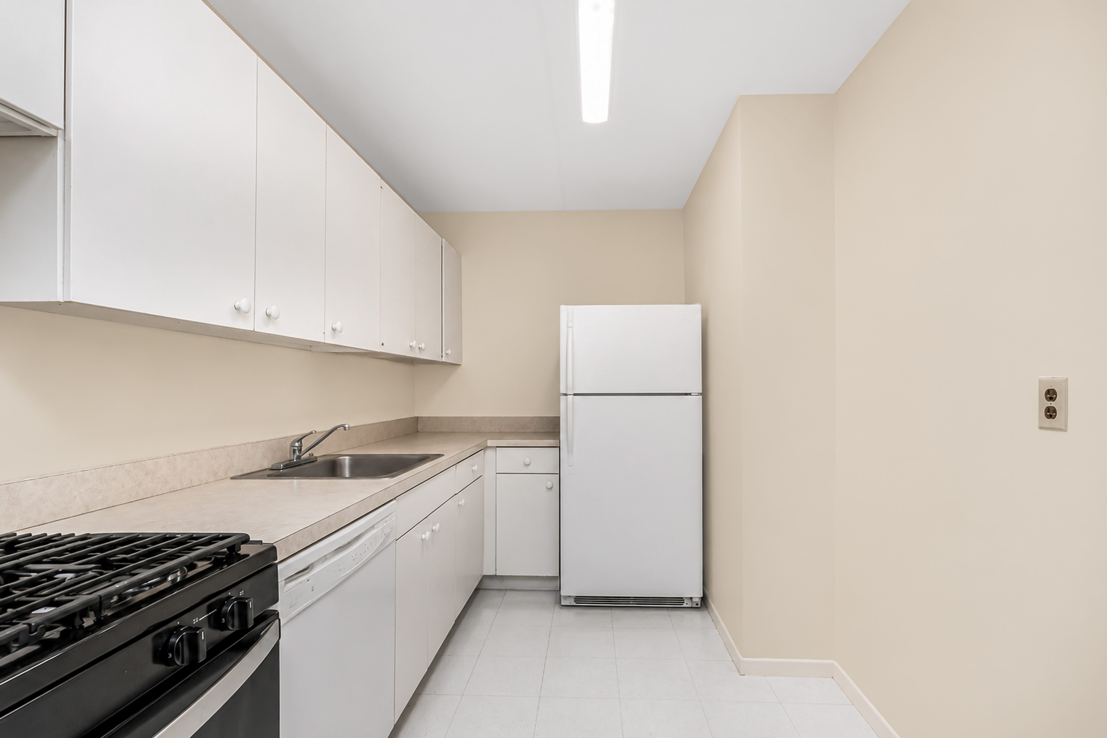  1155 Warburton Avenue - 物件實景