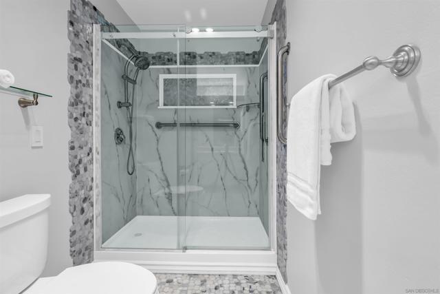 San Diego, California, 92106, United States, 2 Bedrooms Bedrooms, ,2 BathroomsBathrooms,Residential,For Sale,1835176