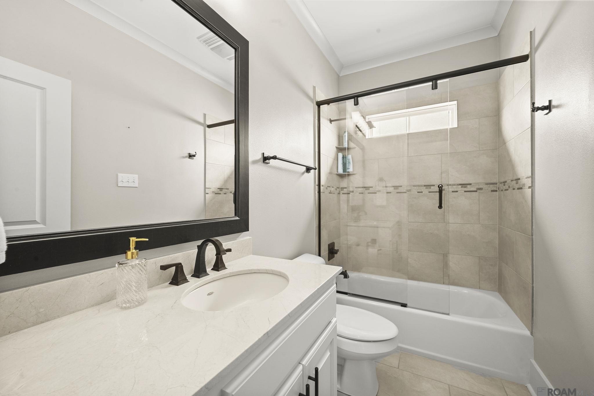 Baton Rouge, Louisiana, 70810, United States, 4 Bedrooms Bedrooms, ,4 BathroomsBathrooms,Residential,For Sale,2005537