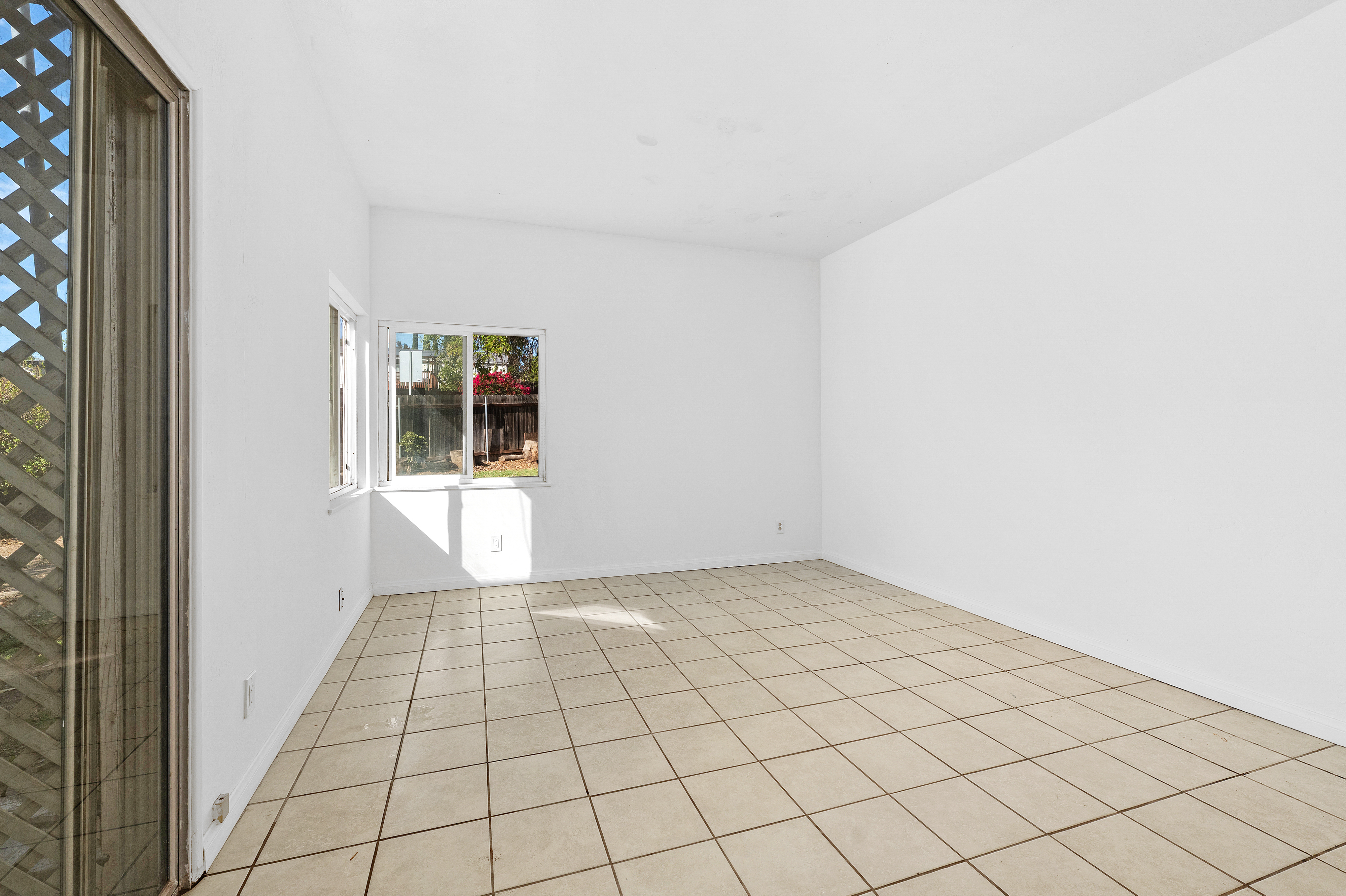  2720 Olive Street, Lemon Grove, CA 91945 - 物件實景