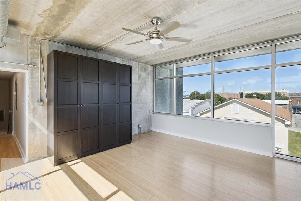 Savannah, Georgia, 31401, United States, 2 Bedrooms Bedrooms, ,3 BathroomsBathrooms,Residential,For Sale,1957679