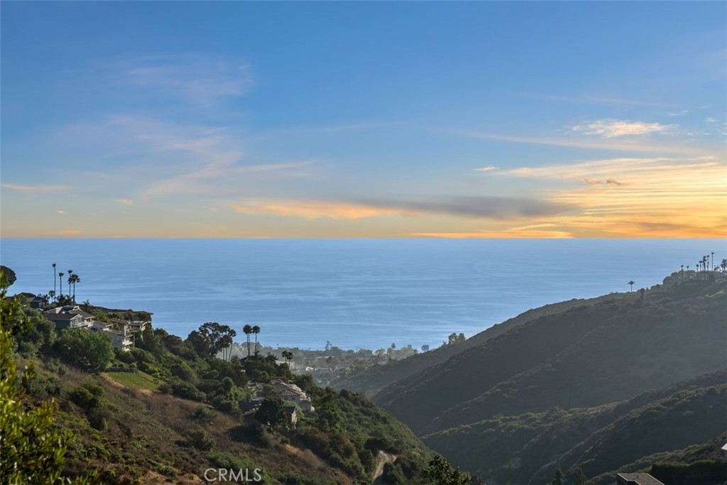 Laguna Beach, California, 92651, United States, 5 Bedrooms Bedrooms, ,6 BathroomsBathrooms,Residential,For Sale,1908512