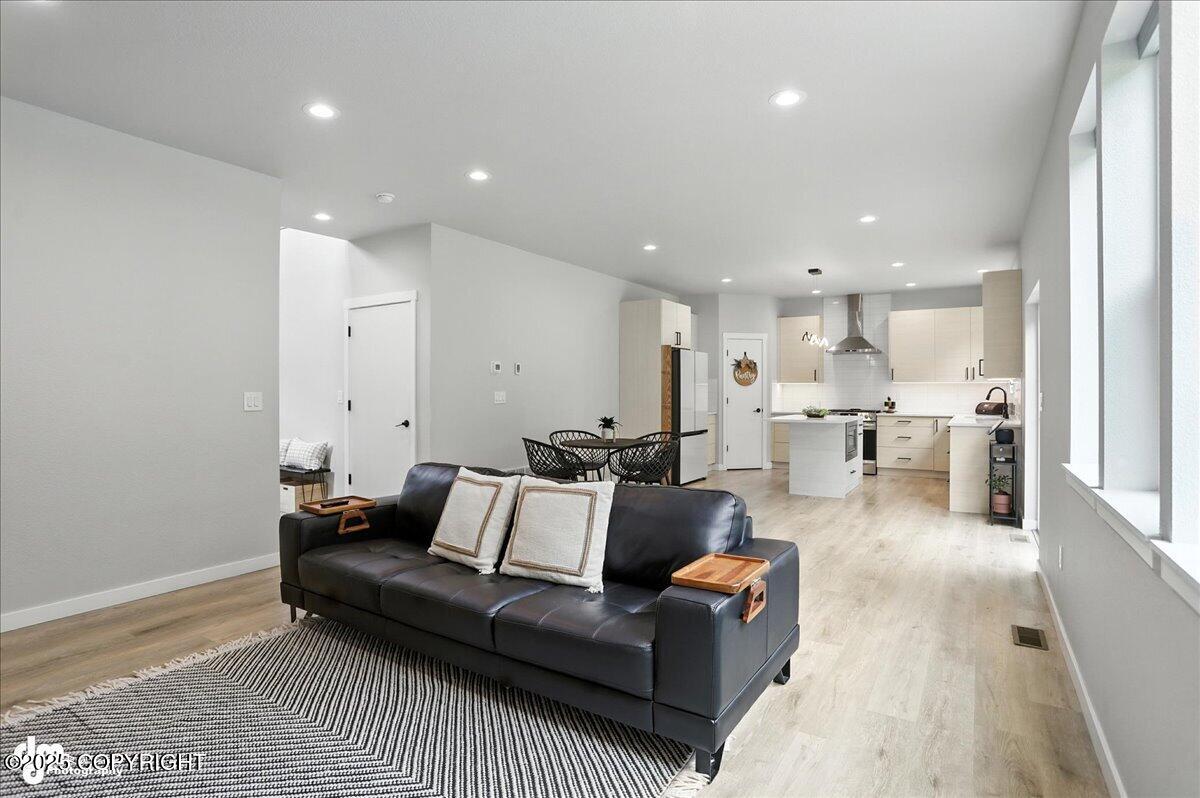 Palmer, Alaska, 99645, United States, 3 Bedrooms Bedrooms, ,3 BathroomsBathrooms,Residential,For Sale,1974146