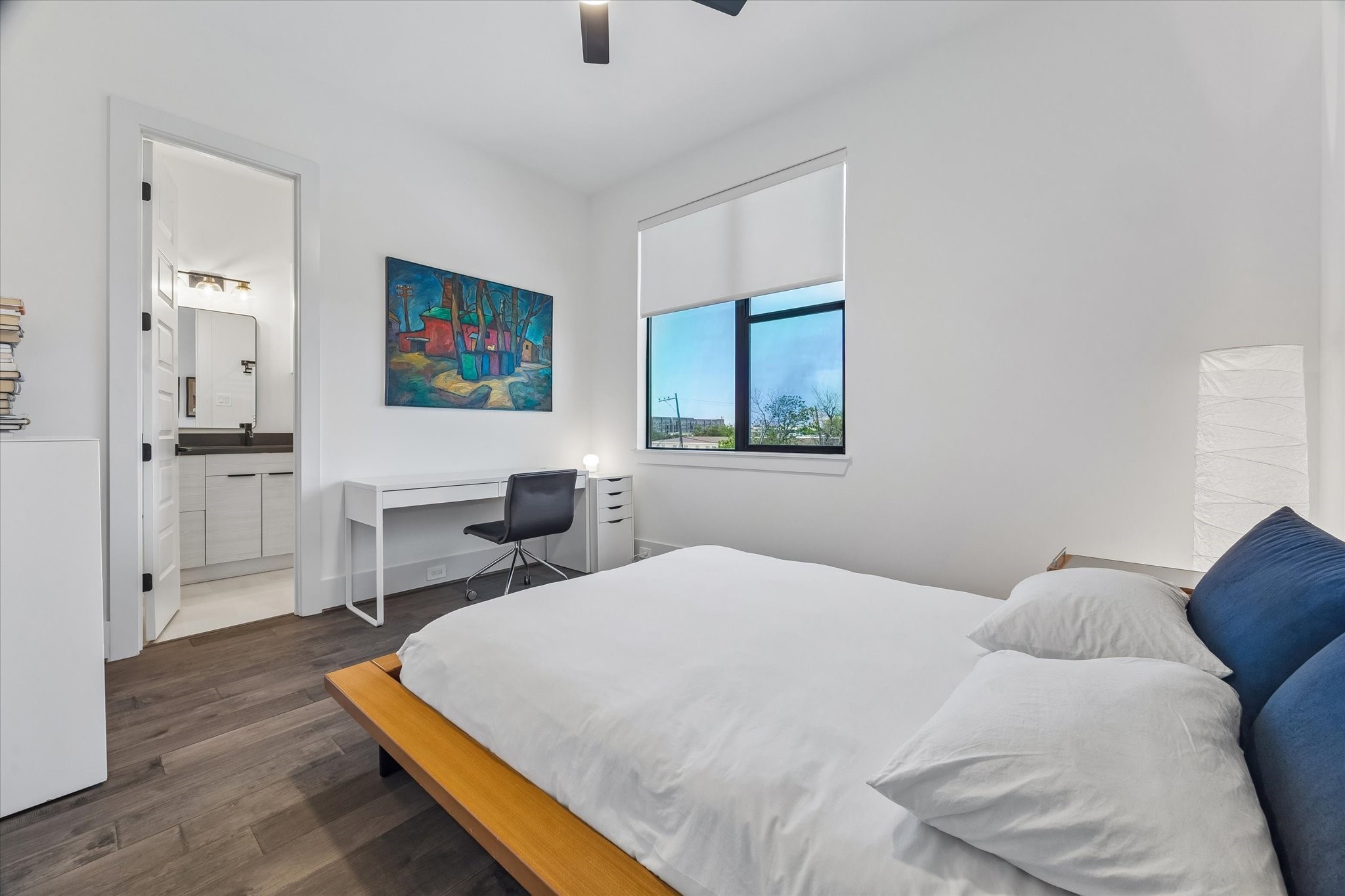  2435 Sheridan Street - 物件實景