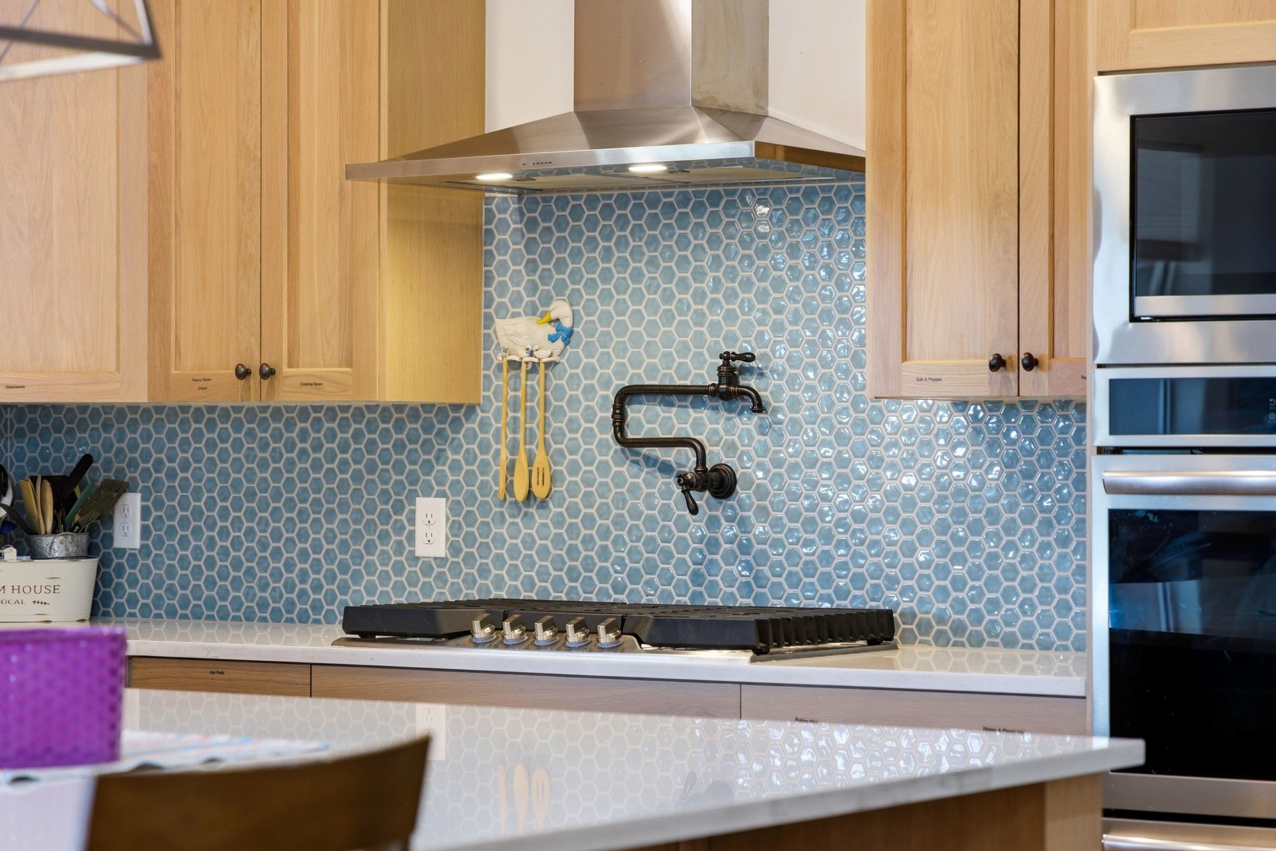  5 Acres • Two Homes In One • Horse Property With Flexible Living Options - 物件實景