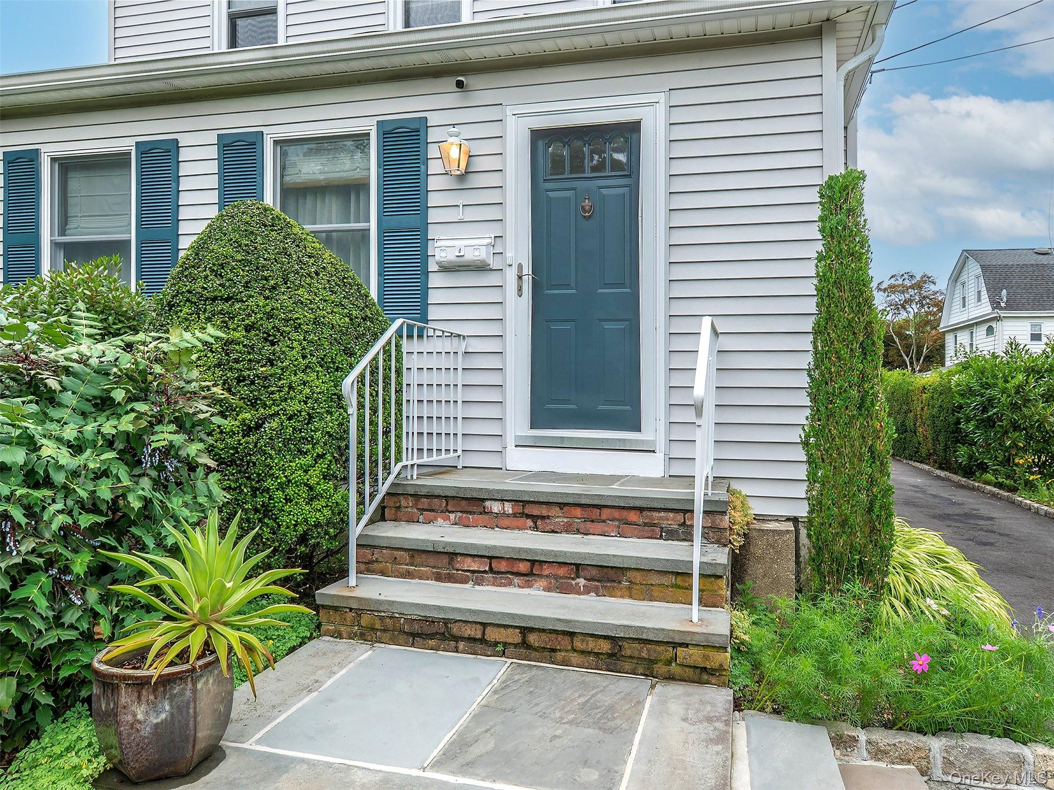  1 Raymond Street, Glen Cove, NY, 11542 - 物件實景