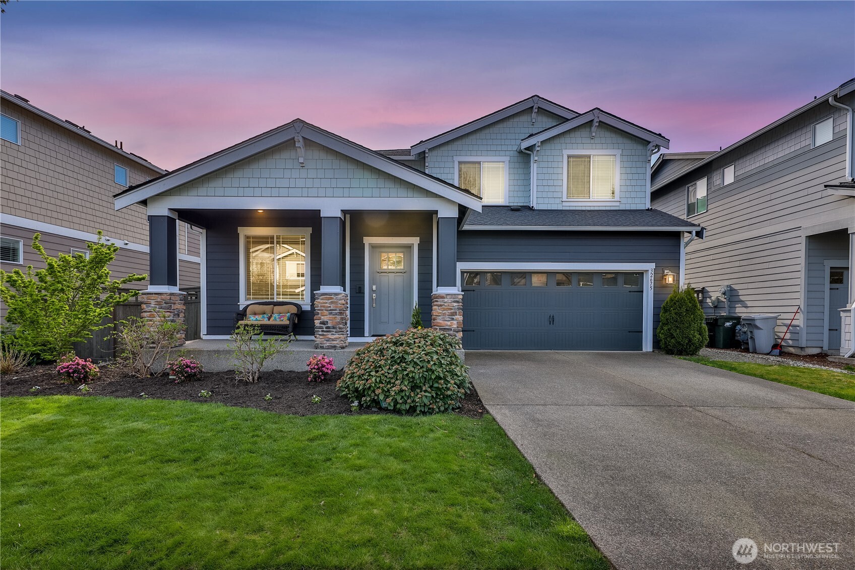 Black Diamond, Washington, 98010, United States, 4 Bedrooms Bedrooms, ,3 BathroomsBathrooms,Residential,For Sale,1777574