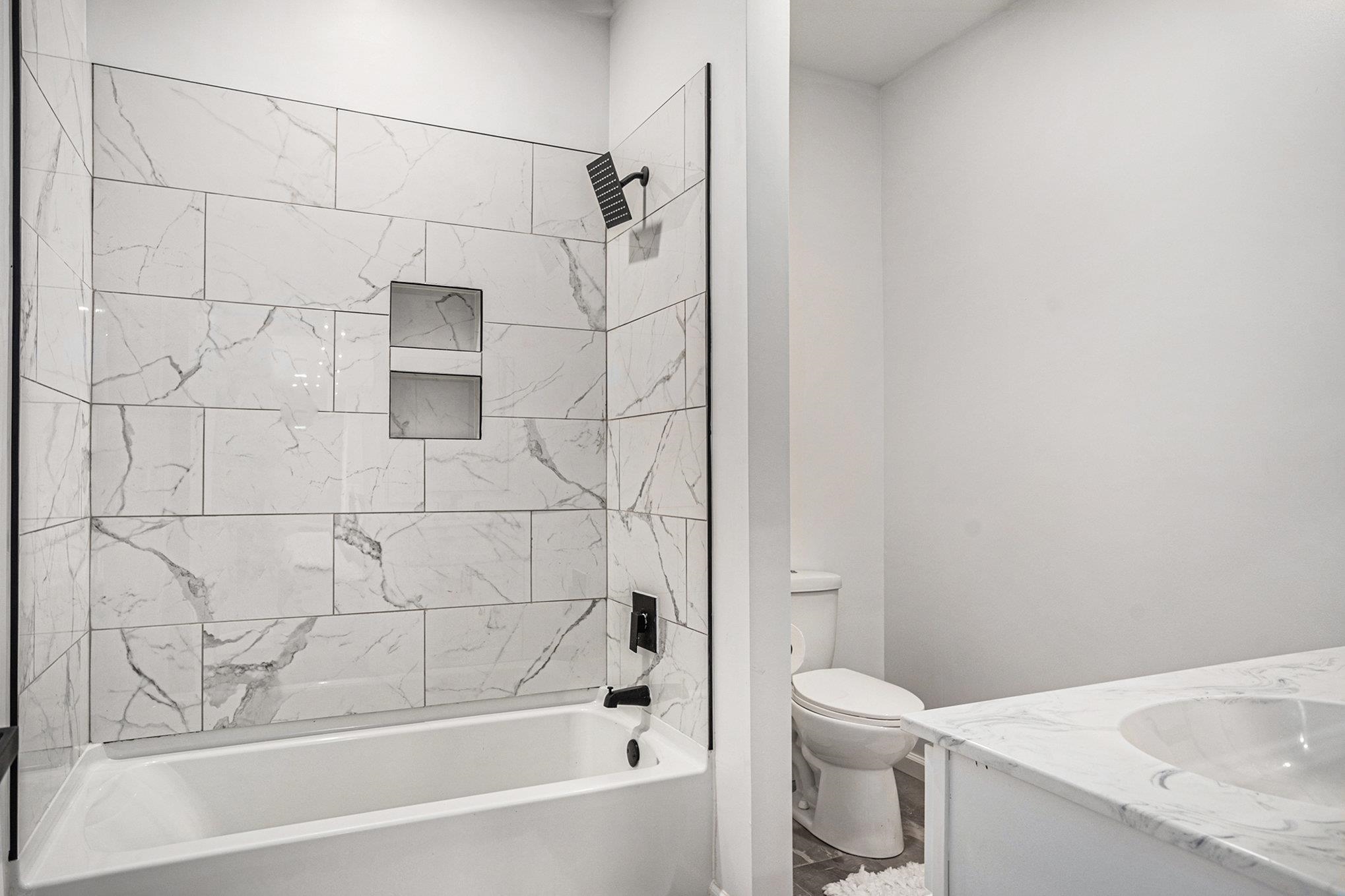 Elkhart, Indiana, 46517, United States, 7 Bedrooms Bedrooms, ,6 BathroomsBathrooms,Residential,For Sale,1987525