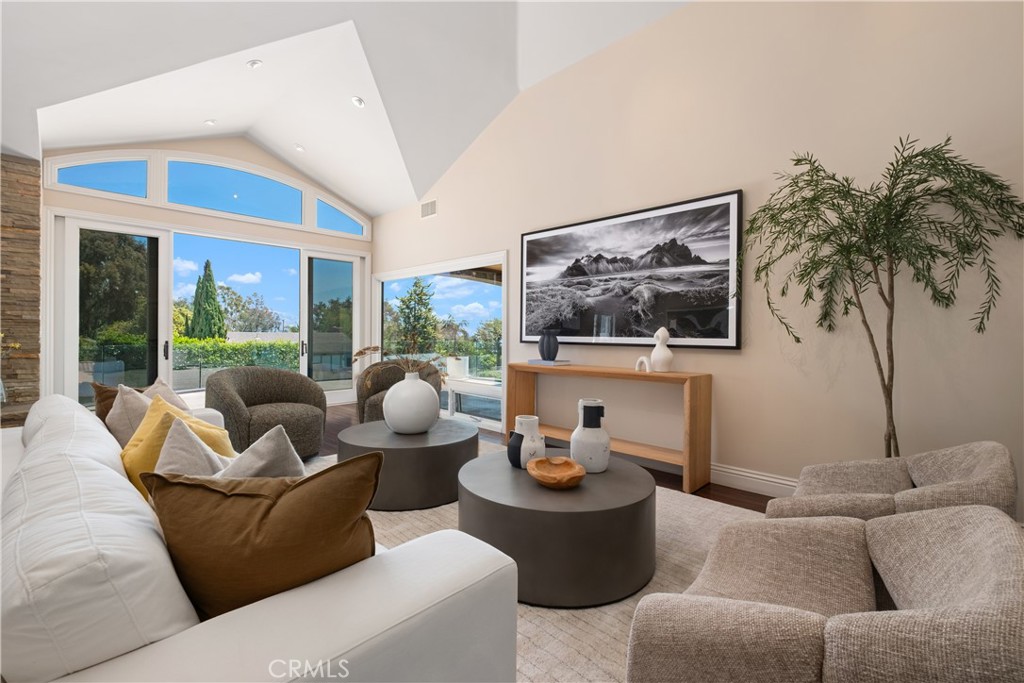 Laguna Beach, California, 92651, United States, 3 Bedrooms Bedrooms, ,4 BathroomsBathrooms,Residential,For Sale,1838751