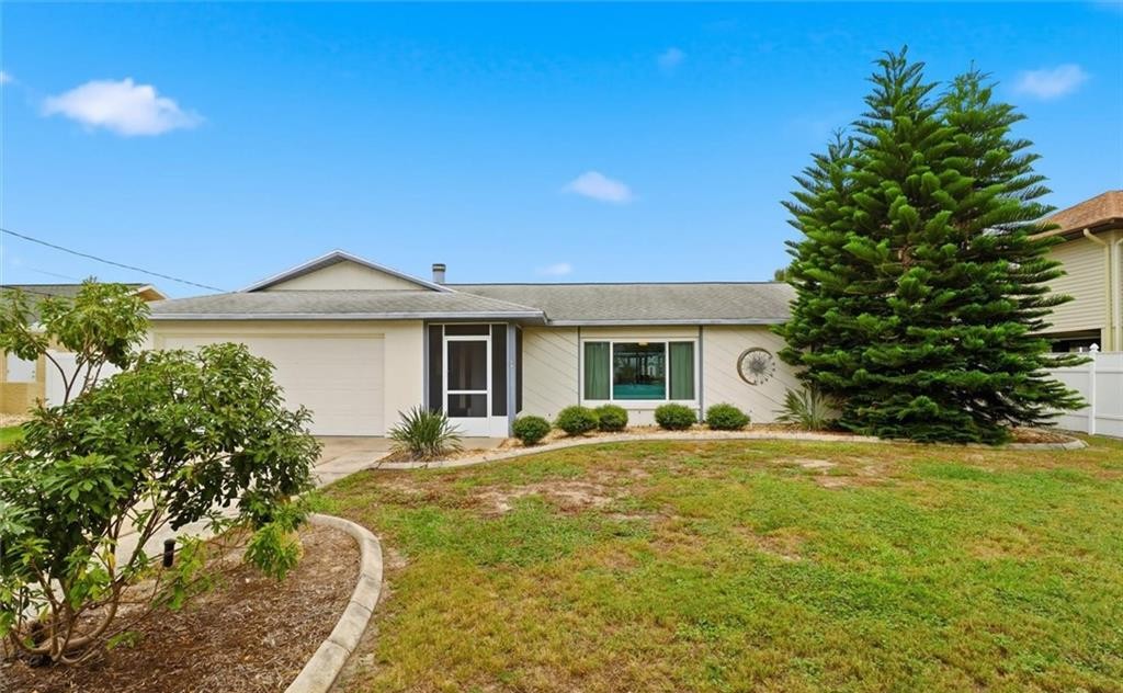 Crystal RIver, Florida, 34429, United States, 3 Bedrooms Bedrooms, ,2 BathroomsBathrooms,Residential,For Sale,1986305