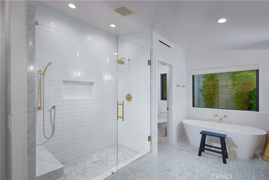 Corona del Mar, California, 92625, United States, 4 Bedrooms Bedrooms, ,5 BathroomsBathrooms,Residential,For Sale,1819361