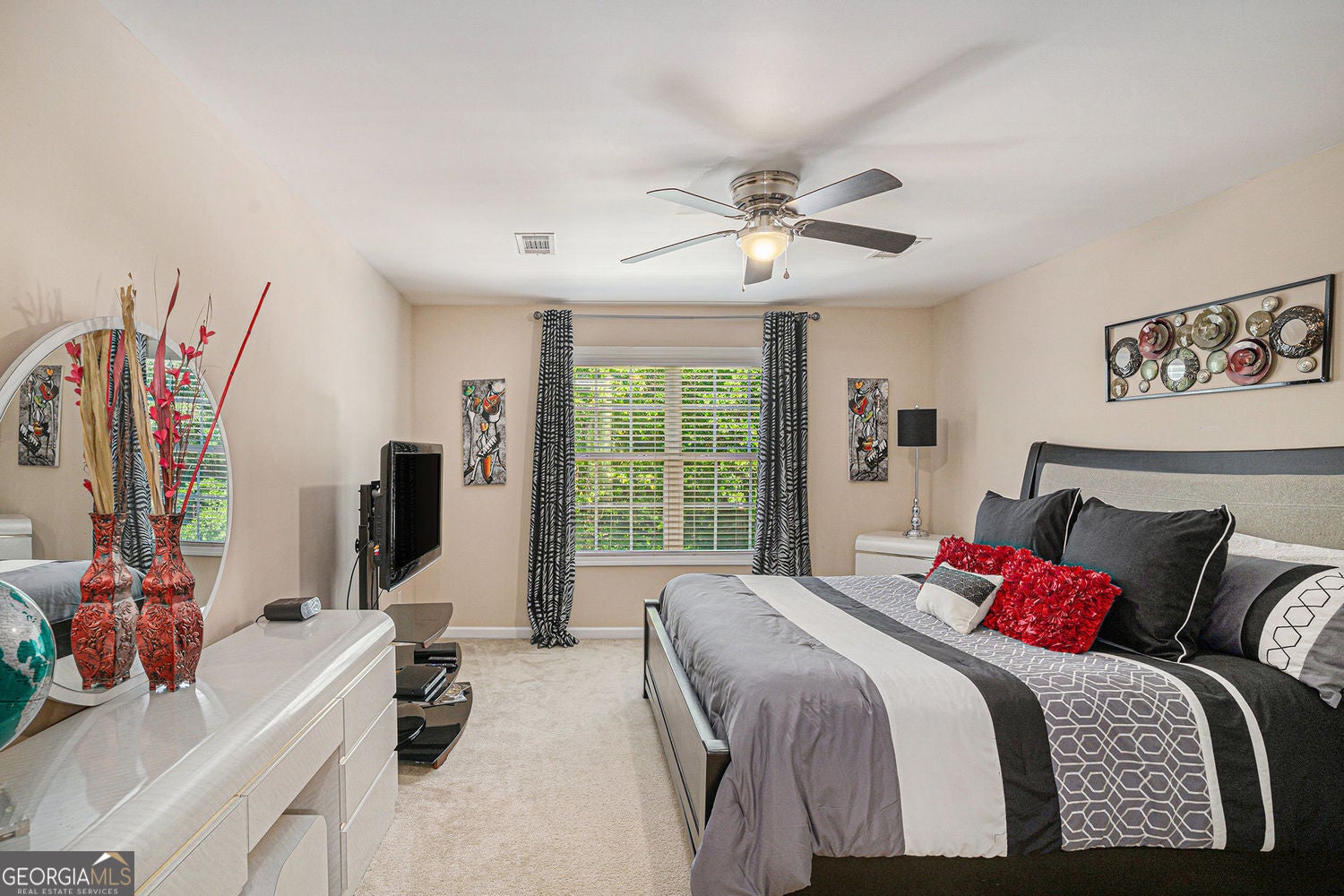 Conyers, Georgia, 30094, United States, 6 Bedrooms Bedrooms, ,5 BathroomsBathrooms,Residential,For Sale,1922557