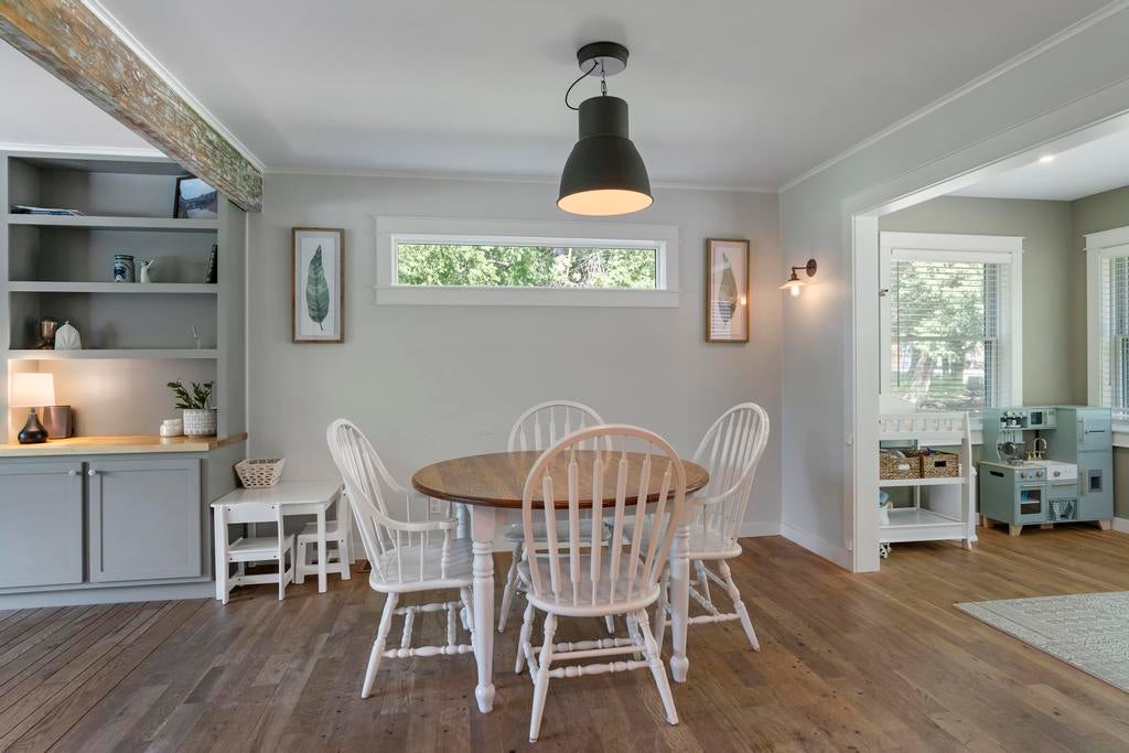 Harbor Springs, Michigan, 49740, United States, 4 Bedrooms Bedrooms, ,3 BathroomsBathrooms,Residential,For Sale,1889979