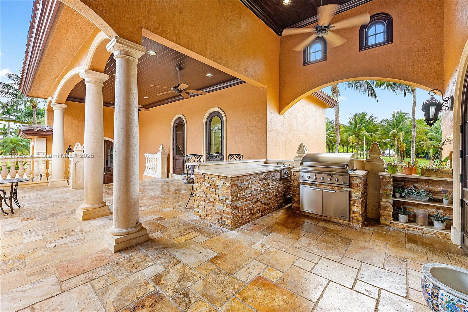 Homestead, Florida, 33031, United States, 6 Bedrooms Bedrooms, ,7 BathroomsBathrooms,Residential,For Sale,1804180