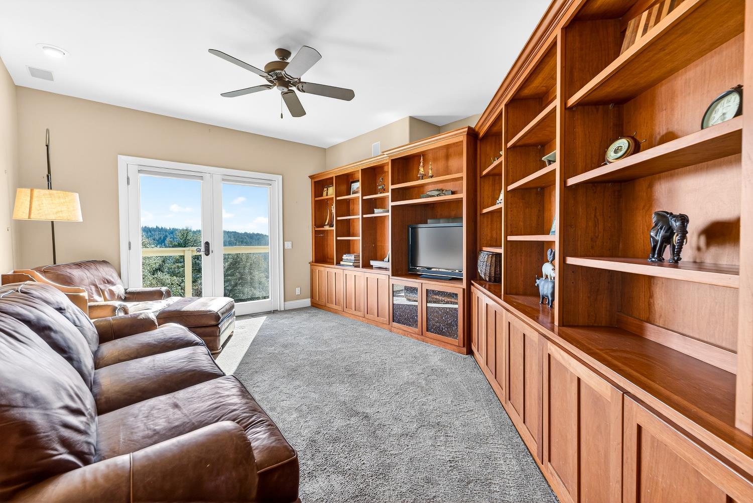 Grass Valley, California, 95949, United States, 3 Bedrooms Bedrooms, ,3 BathroomsBathrooms,Residential,For Sale,2048719
