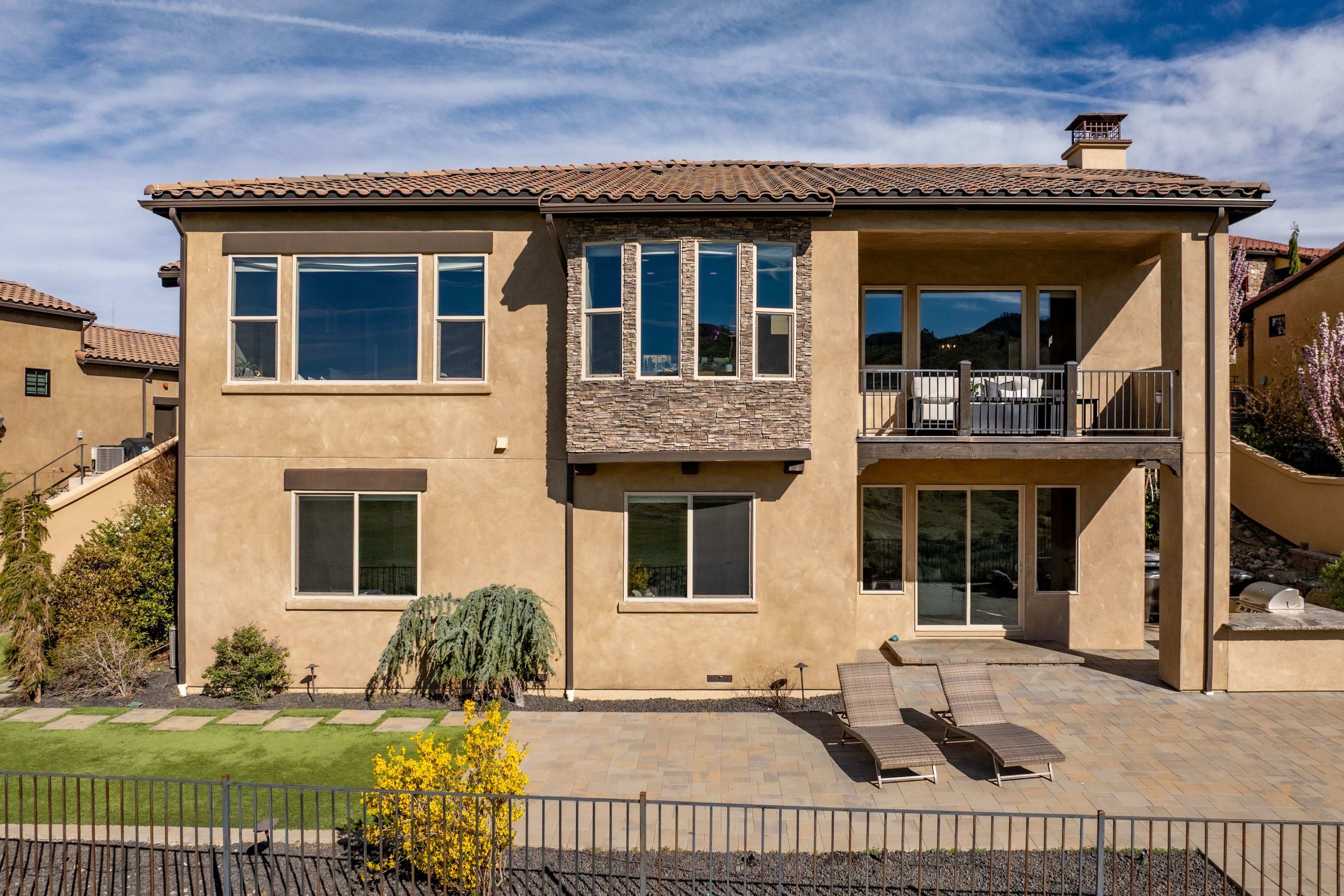  Luxurious Modern Farmhouse with Breathtaking Views - 物件實景