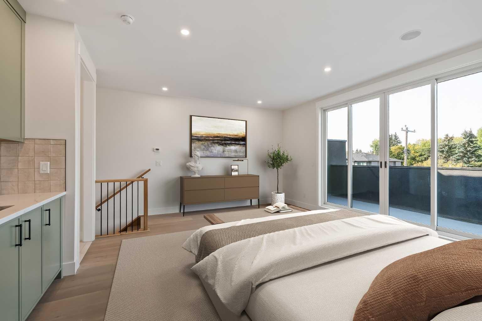 CALGARY, Alberta, T3E 2V9, CA, 4 Bedrooms Bedrooms, ,5 BathroomsBathrooms,Residential,For Sale,1987514