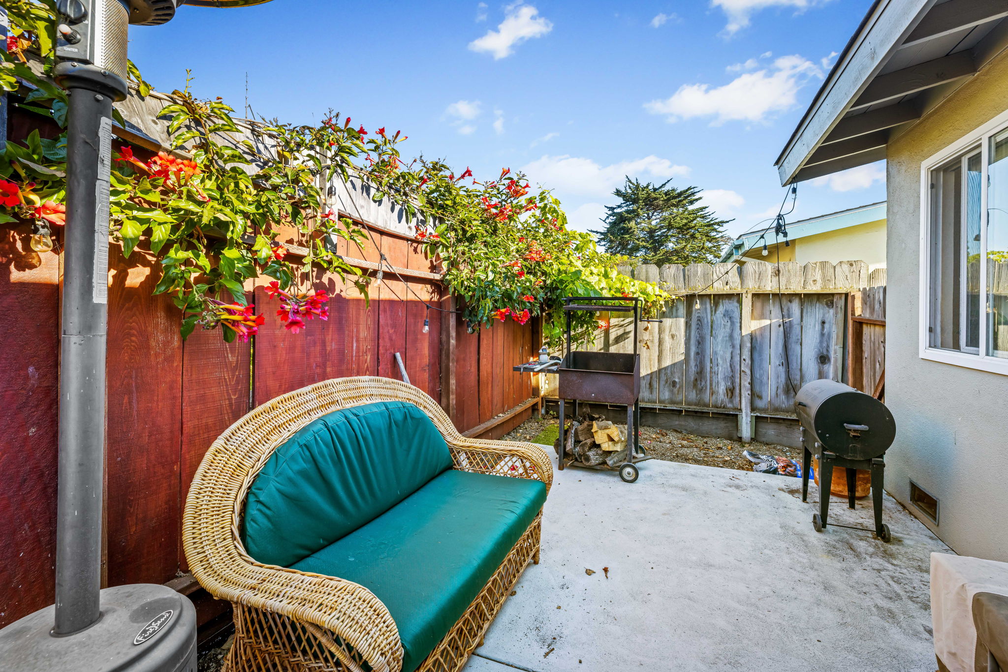Seaside, California, 93955, United States, 3 Bedrooms Bedrooms, ,1 BathroomBathrooms,Residential,For Sale,1887729
