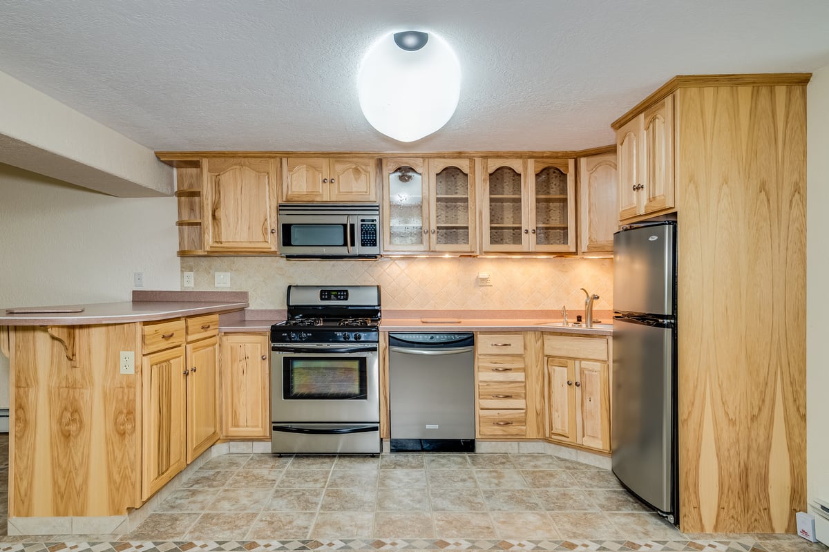 Cheyenne, Wyoming, 82009, United States, 5 Bedrooms Bedrooms, ,3 BathroomsBathrooms,Residential,For Sale,1981305