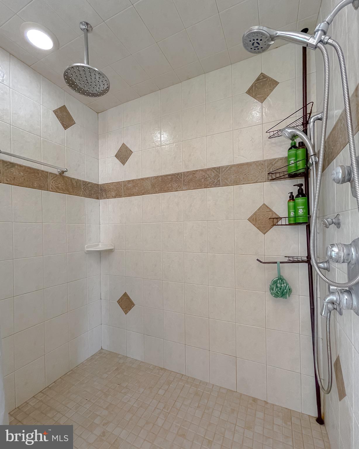Scotland, Maryland, 20687, United States, 4 Bedrooms Bedrooms, ,3 BathroomsBathrooms,Residential,For Sale,1921367