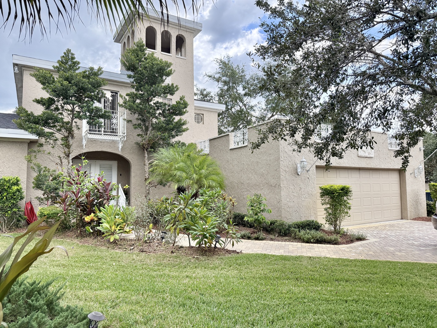 Temple Terrace, Florida, 33637, United States, 3 Bedrooms Bedrooms, ,4 BathroomsBathrooms,Residential,For Sale,1982268