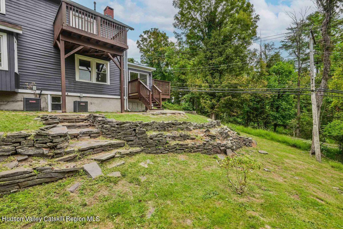 Woodstock, New York, 12498, United States, 4 Bedrooms Bedrooms, ,3 BathroomsBathrooms,Residential,For Sale,1991084