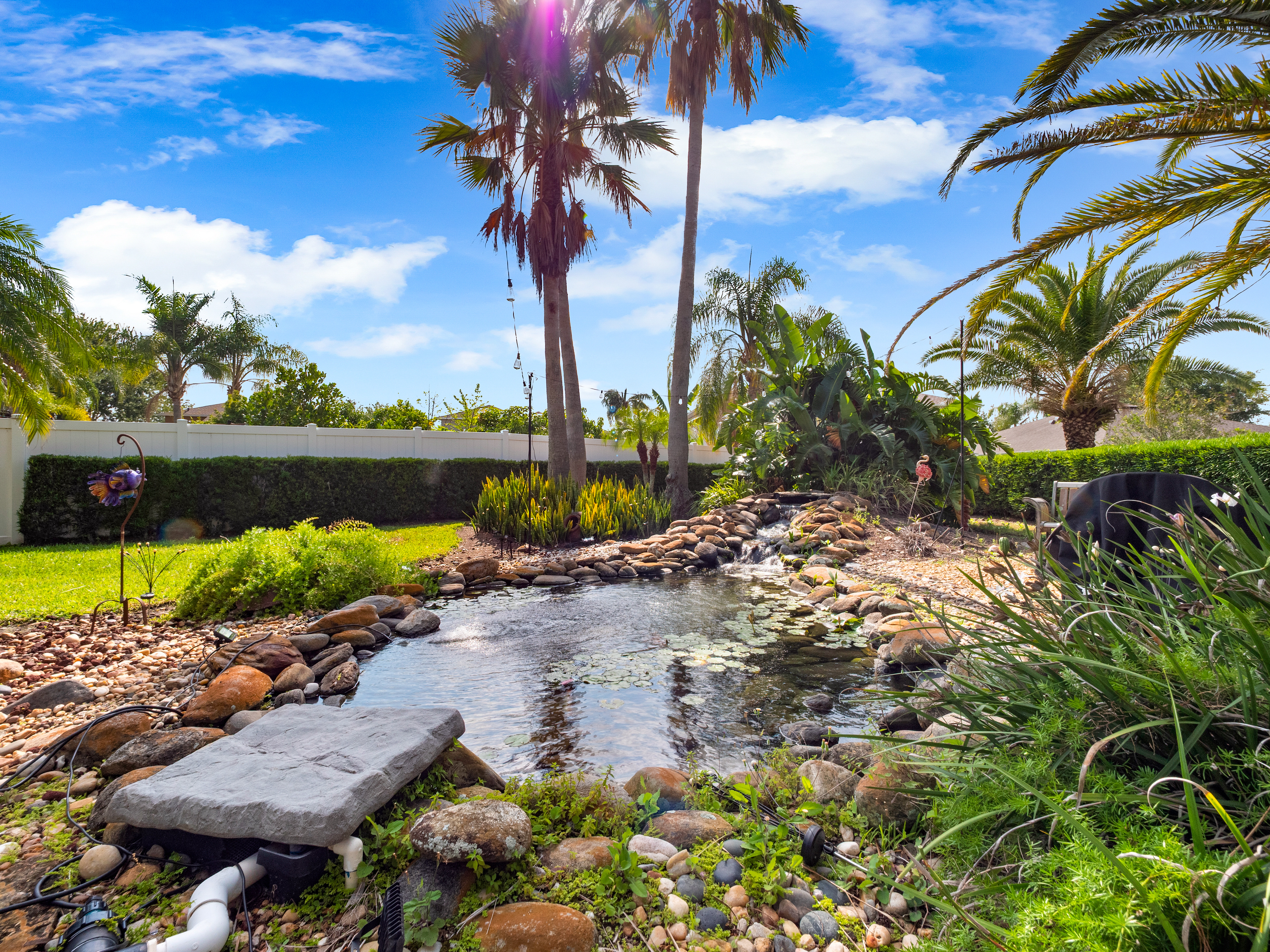 Winter Garden, Florida, 34787, United States, 4 Bedrooms Bedrooms, ,2 BathroomsBathrooms,Residential,For Sale,1915487