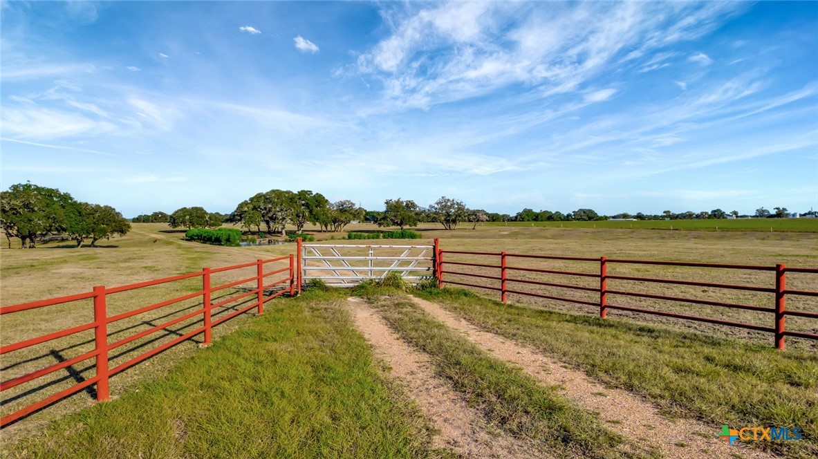 Hallettsville, Texas, 77964, United States, ,Land,For Sale,1989660