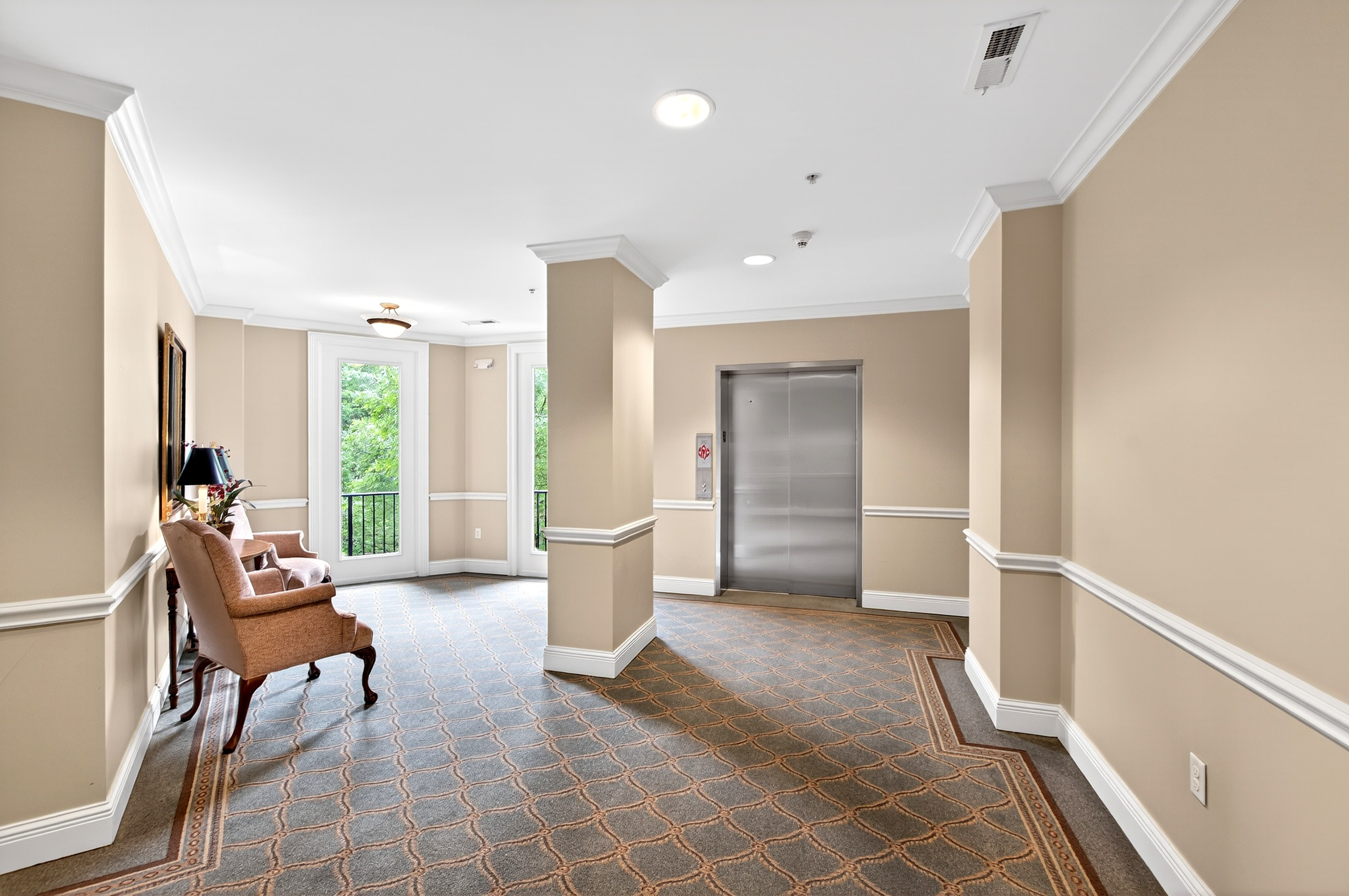  2801 Glenwood Gardens Lane, Raleigh, NC 27608 - 物件實景