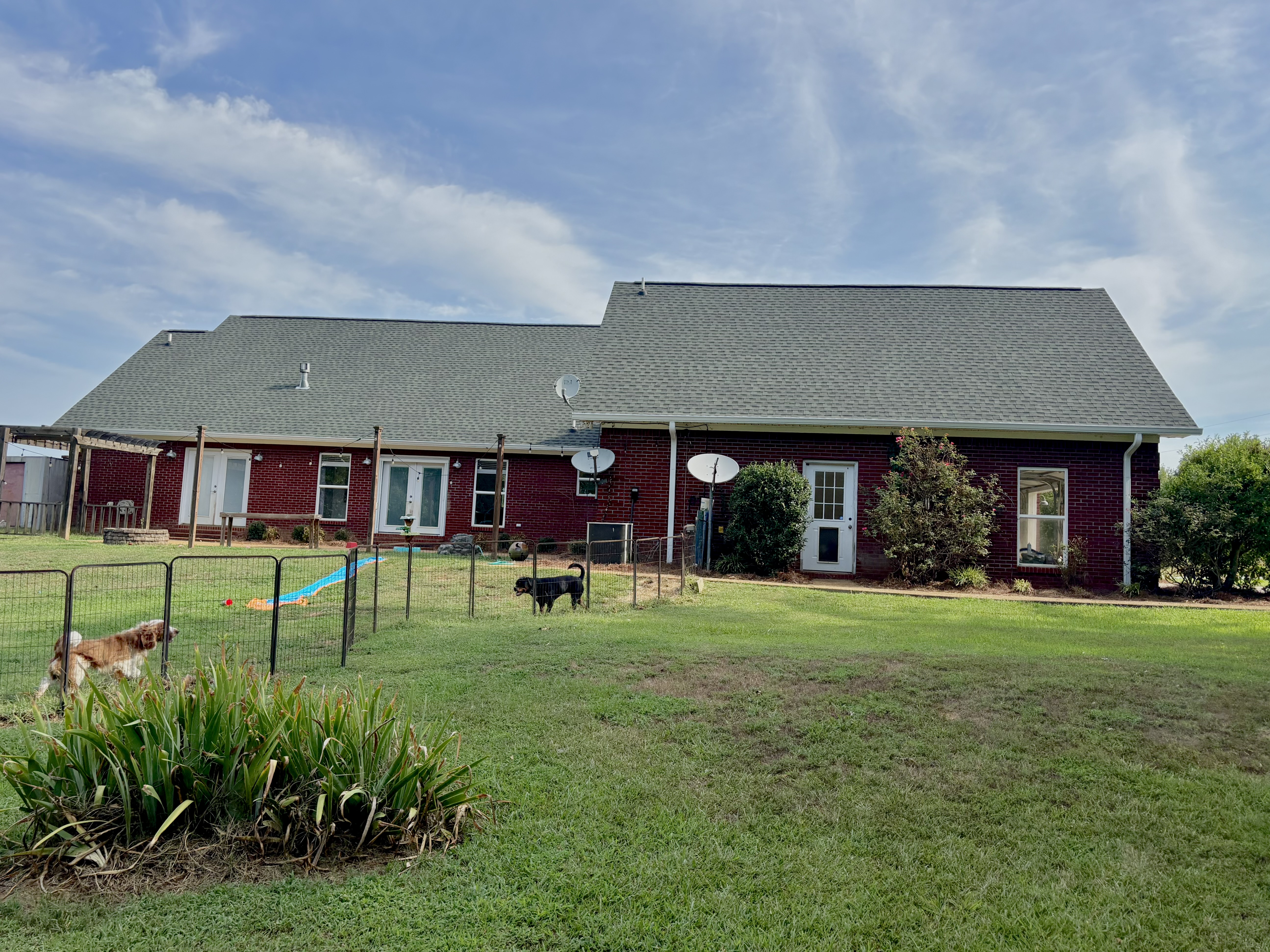 Algoma, Mississippi, 38863, United States, 4 Bedrooms Bedrooms, ,2 BathroomsBathrooms,Residential,For Sale,1928744
