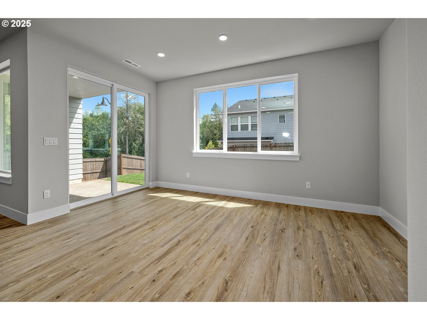 Sherwood, Oregon, 97140, United States, 3 Bedrooms Bedrooms, ,2 BathroomsBathrooms,Residential,For Sale,1729729