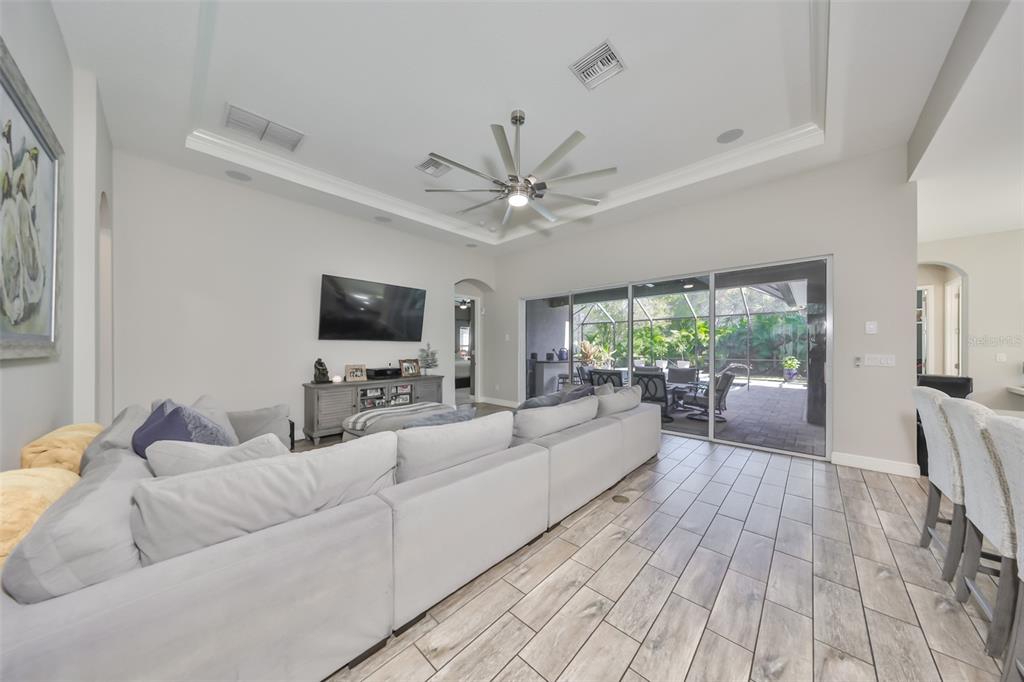 Apollo Beach, Florida, 33572, United States, 4 Bedrooms Bedrooms, ,3 BathroomsBathrooms,Residential,For Sale,1987477