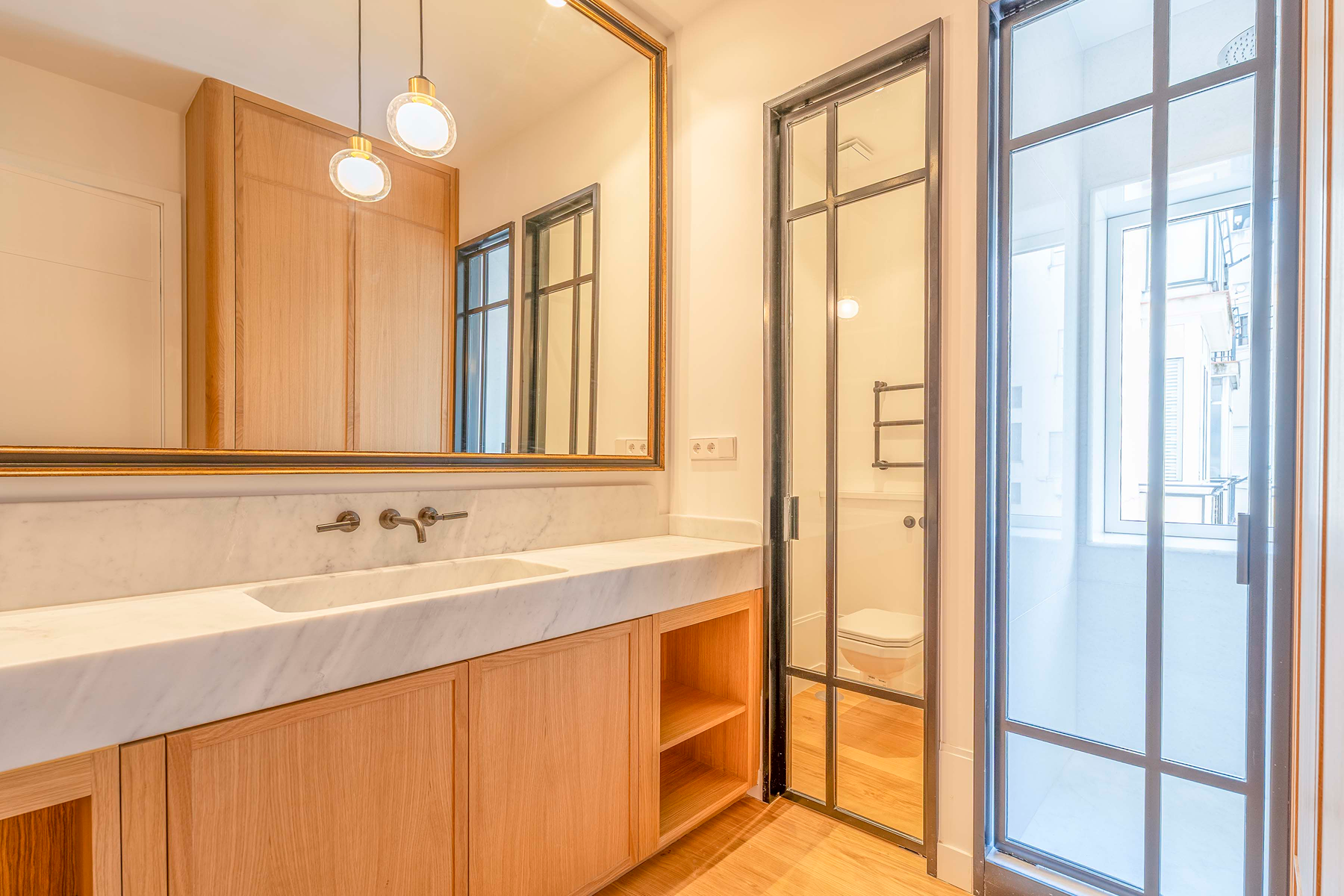  Exclusive 4th floor with garage and designer renovation in Justicia. Madrid - 物件實景
