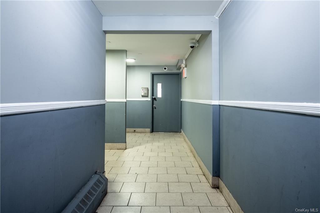 Bronx, New York, 10461, United States, 9 Bedrooms Bedrooms, ,Residential,For Sale,1977043