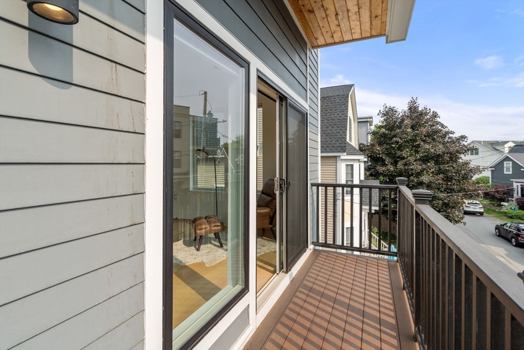 Somerville, Massachusetts, 02145, United States, 5 Bedrooms Bedrooms, ,5 BathroomsBathrooms,Residential,For Sale,1849882