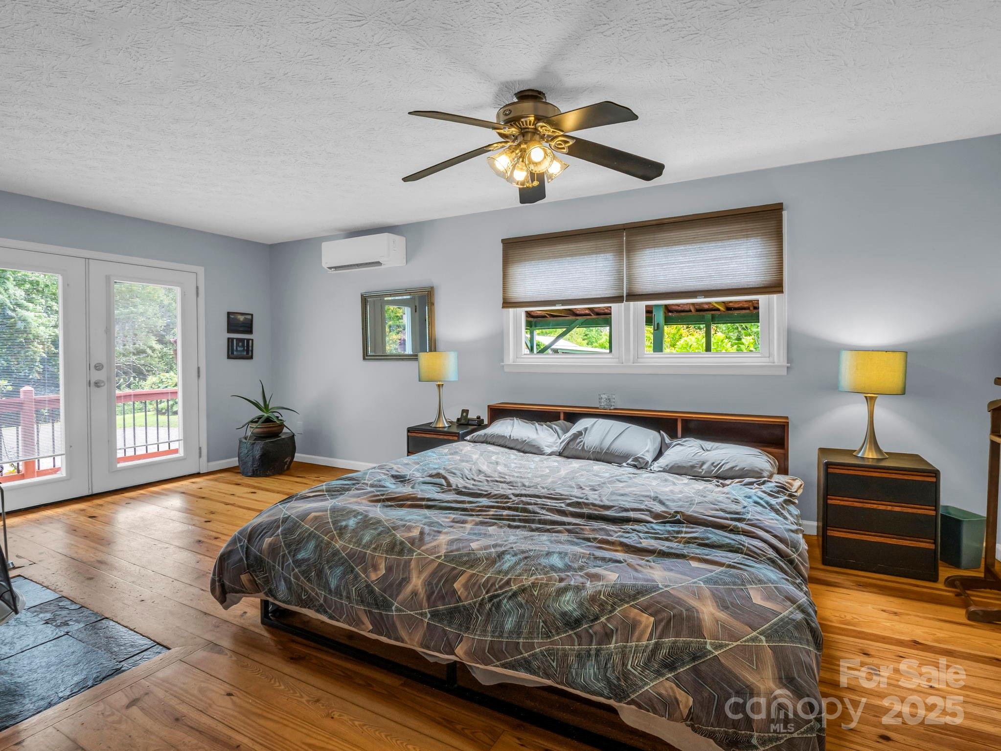 Saluda, North Carolina, 28773, United States, 4 Bedrooms Bedrooms, ,2 BathroomsBathrooms,Residential,For Sale,1978089