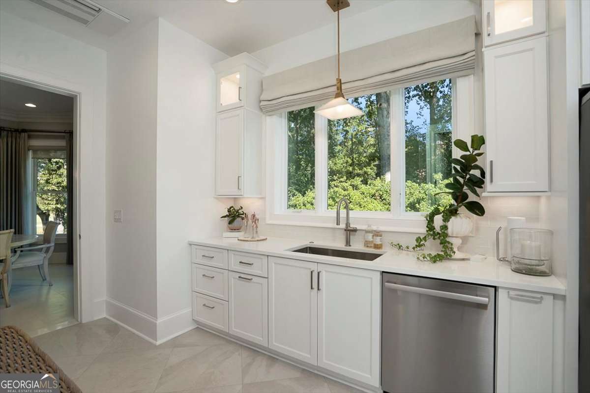 Statham, Georgia, 30666, United States, 6 Bedrooms Bedrooms, ,7 BathroomsBathrooms,Residential,For Sale,1991393